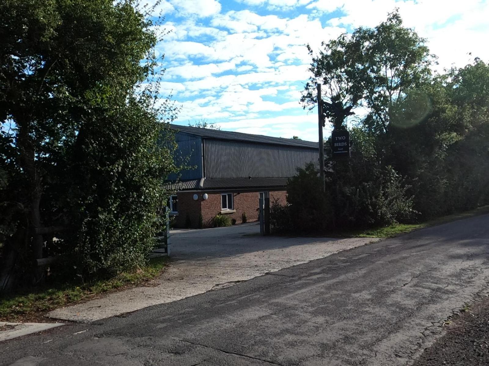 Two Birds Weekly Stay Malmesbury Exterior foto